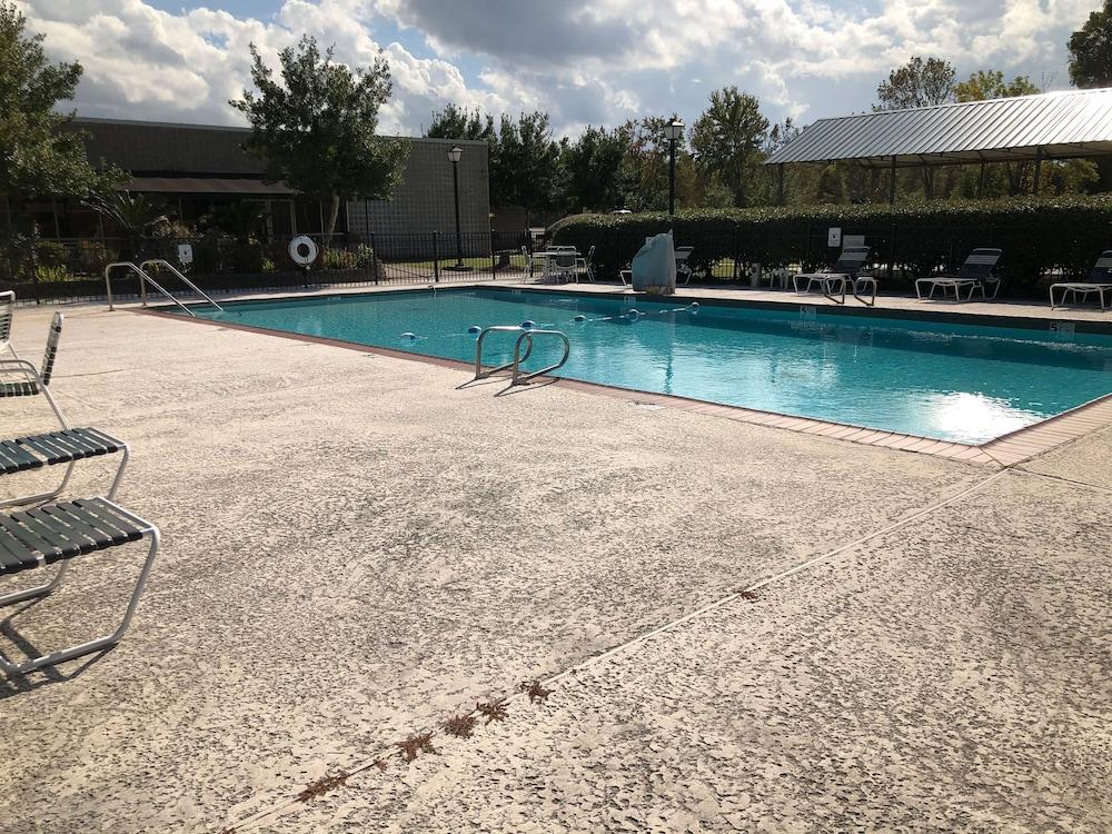 Motel 6-La Place, La Exterior photo