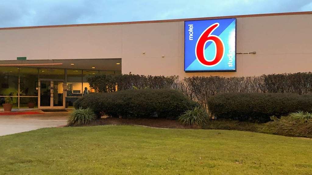 Motel 6-La Place, La Exterior photo